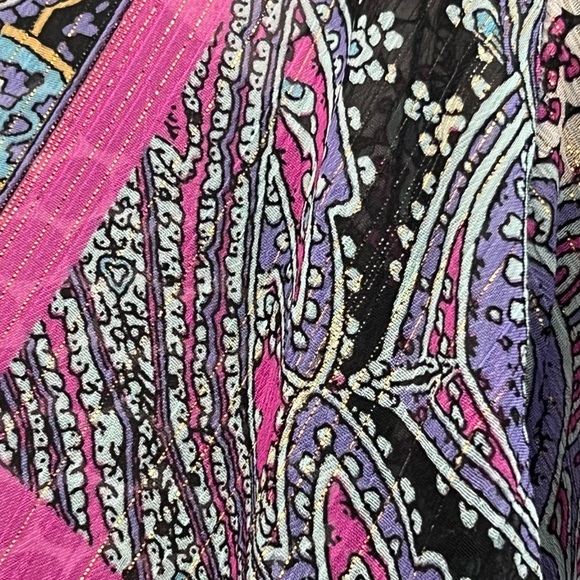 Colorful paisley sheer top - Picture 10 of 16